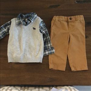 Adorable outfit size 9 month